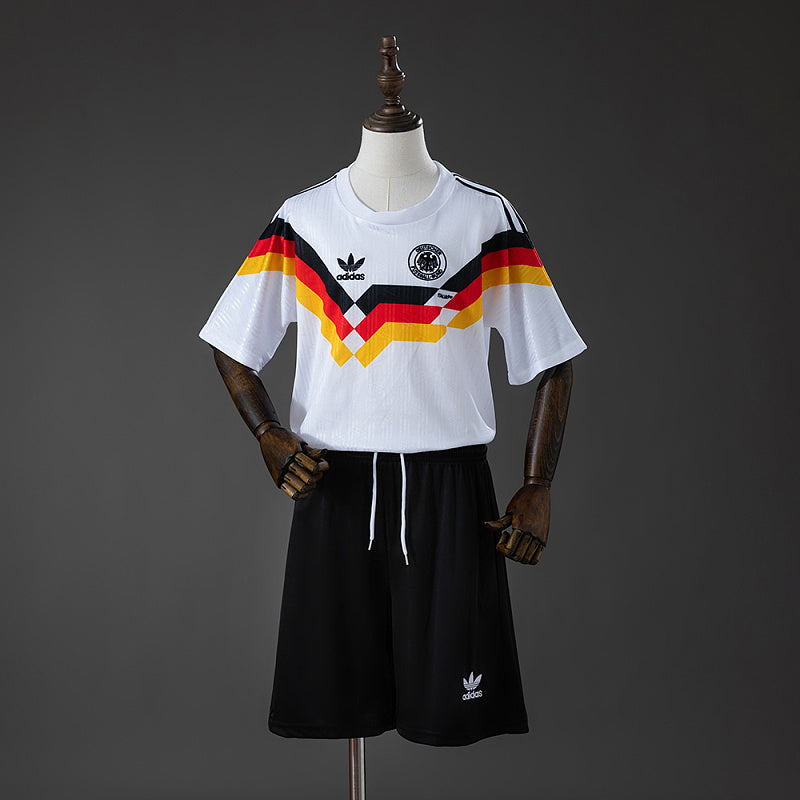 Conjunto Infantil Germany 1990 Home Retro