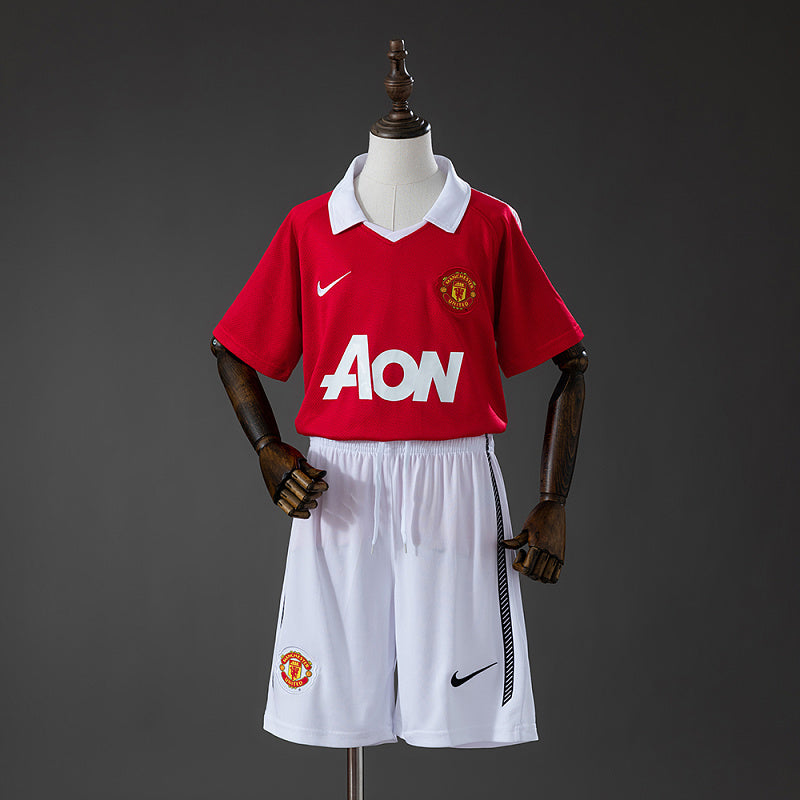 Conjunto Infantil M-U 10/11 Home Retro