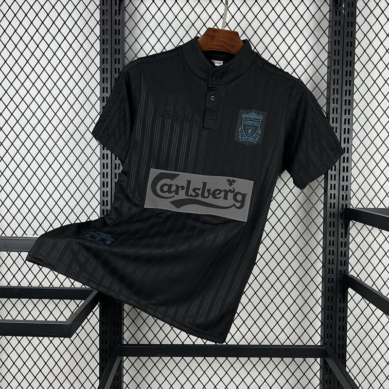 Liverpool 1995/96 Black Retrô
