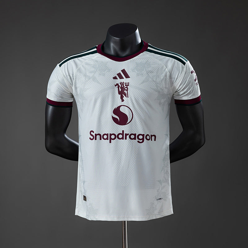 M-U 26/27 Third Away