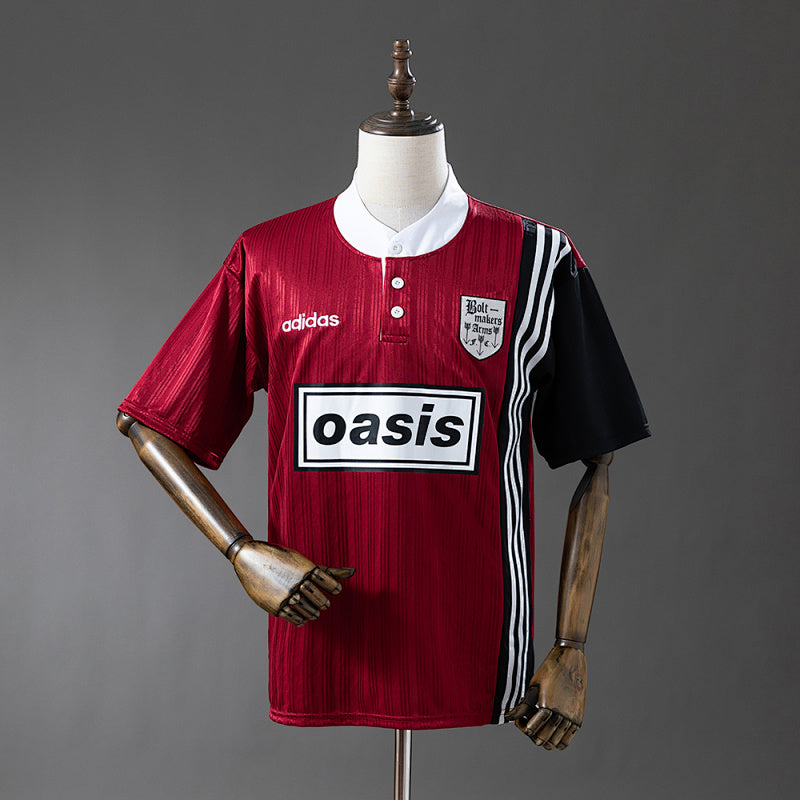 Oasis 1996 - Red Retrô